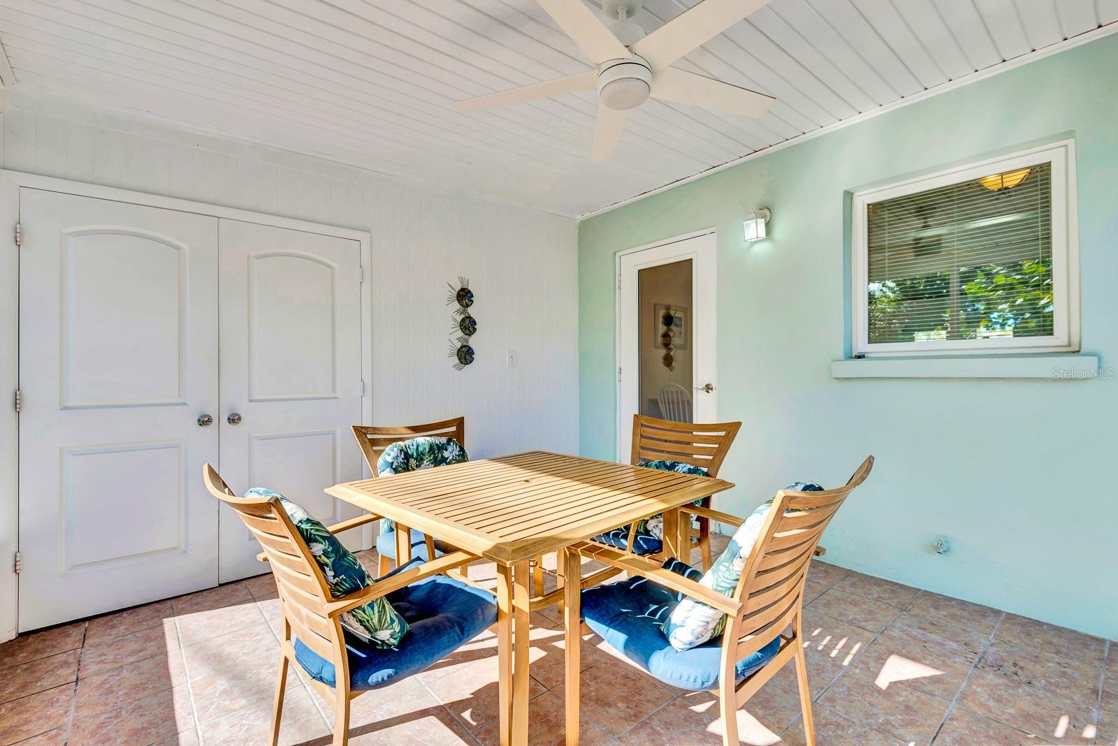 BLUE WAVE VILLA - Residential