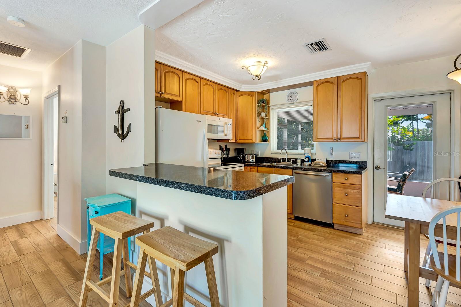 BLUE WAVE VILLA - Residential