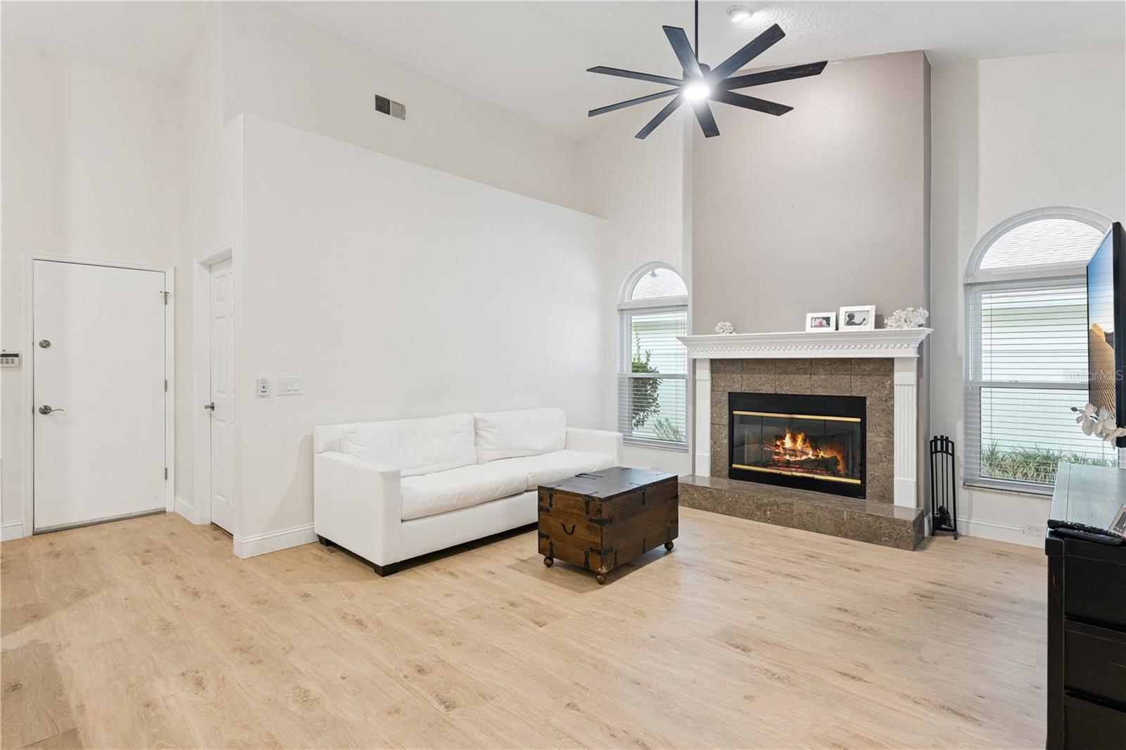 UNIVERSITY ESTATES - Residential