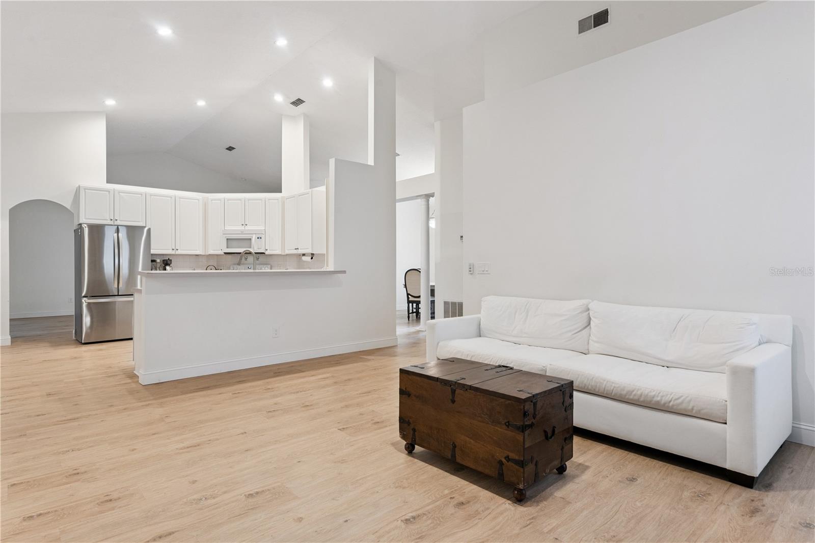 UNIVERSITY ESTATES - Residential