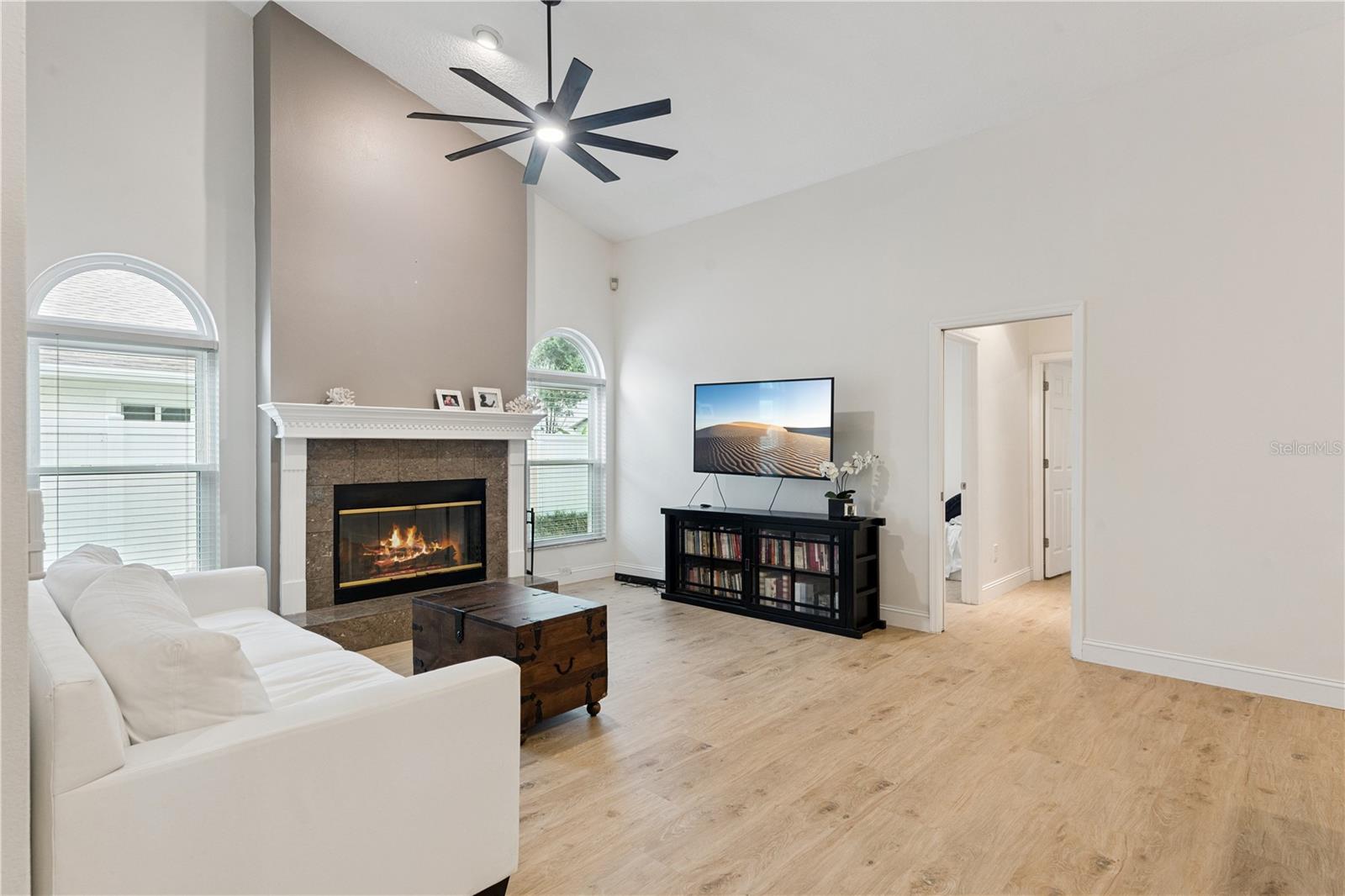 UNIVERSITY ESTATES - Residential