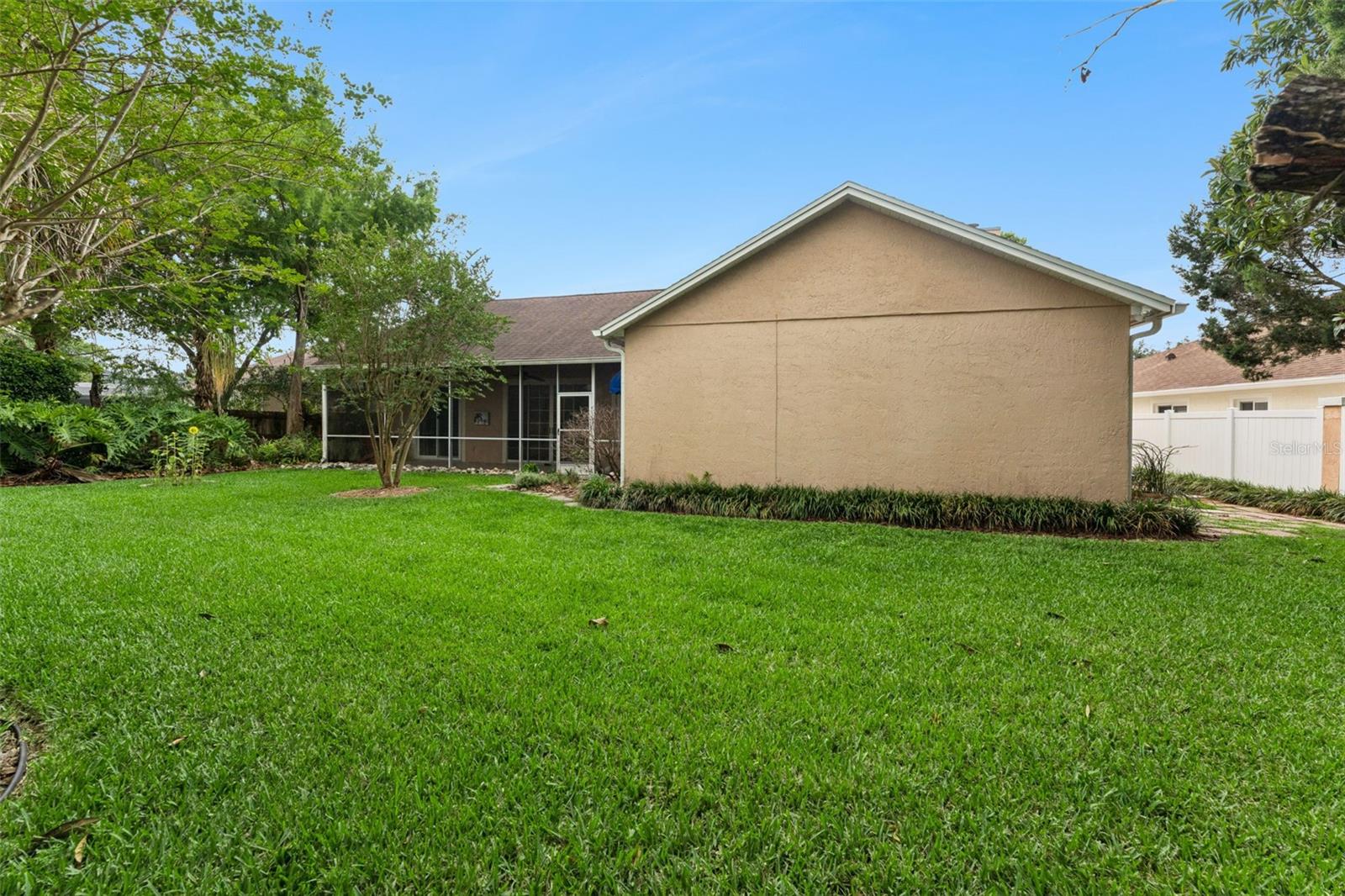 UNIVERSITY ESTATES - Residential