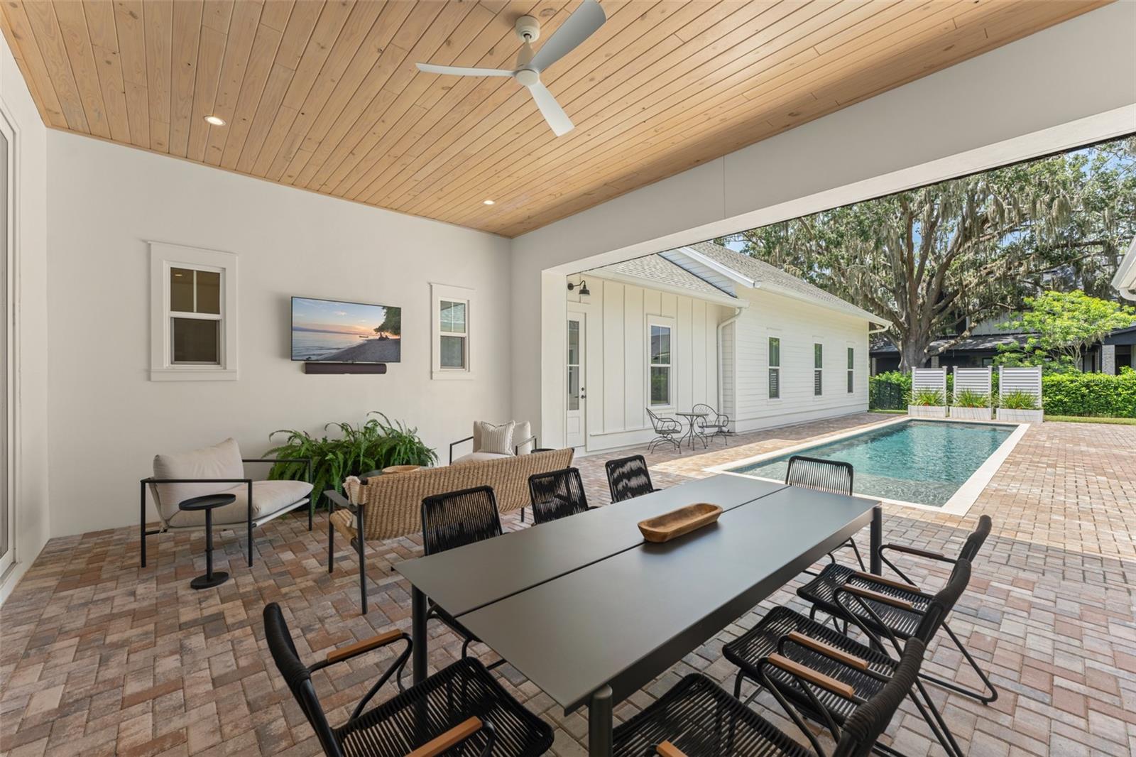 OAKLAND HILLS - Residential