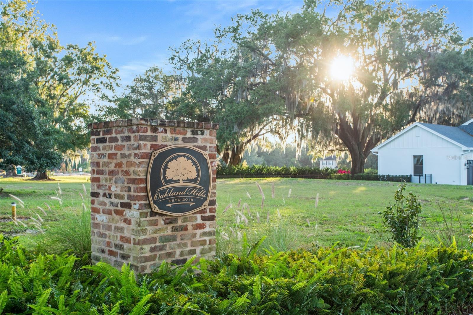 OAKLAND HILLS - Residential