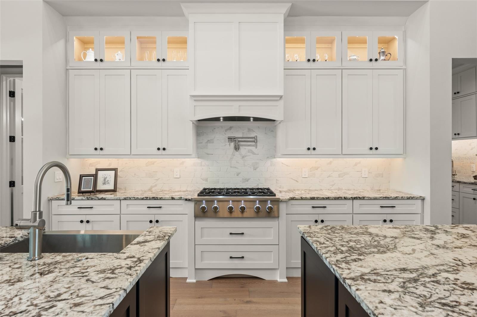 OAKLAND HILLS - Residential