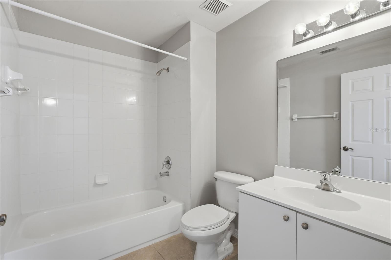 VENETIAN BAY PH 1B UNIT 01 - Residential