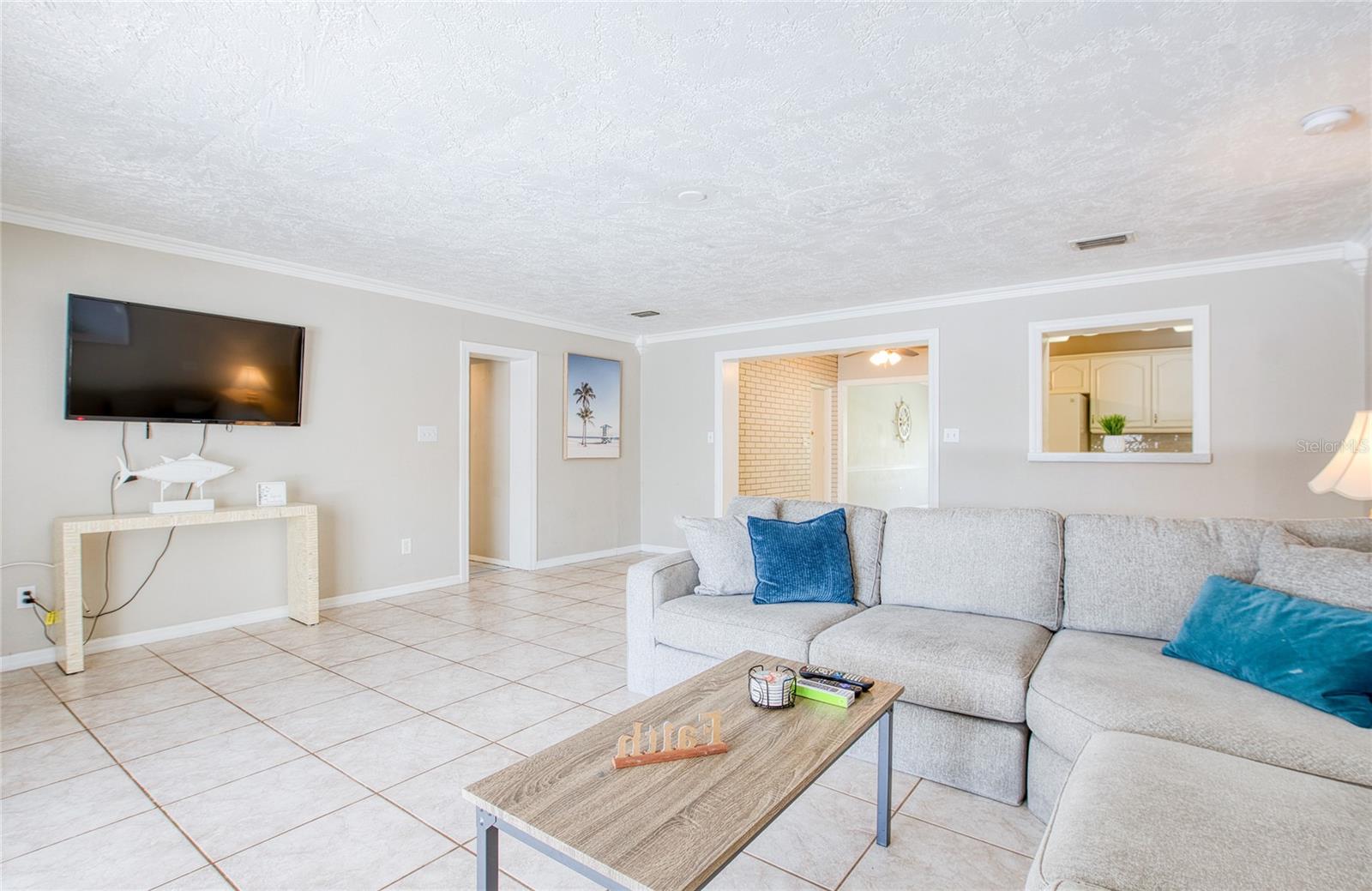 BAY PINES ESTATES - Residential Lease
