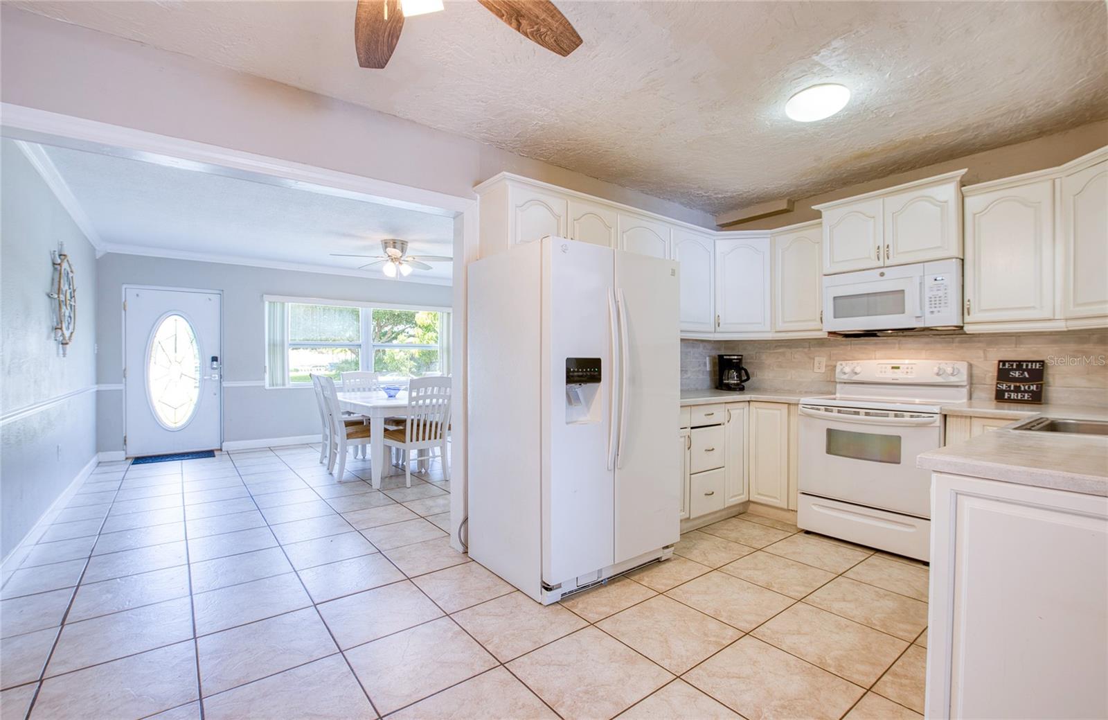 BAY PINES ESTATES - Residential Lease