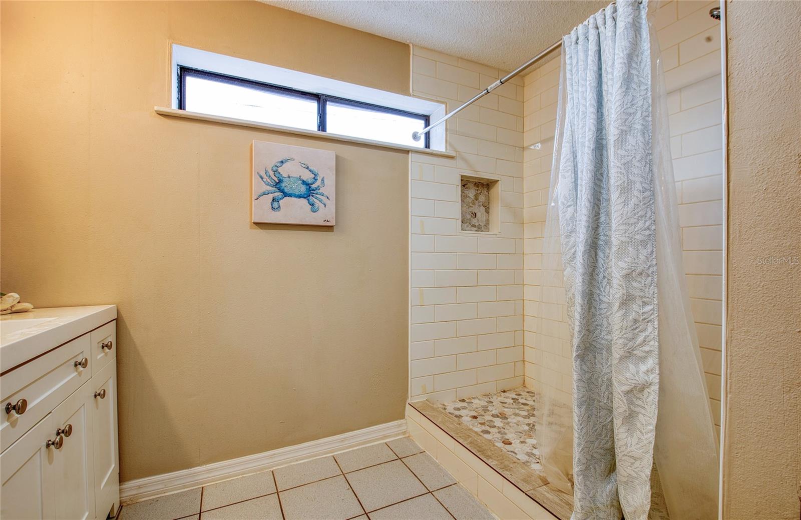 BAY PINES ESTATES - Residential Lease