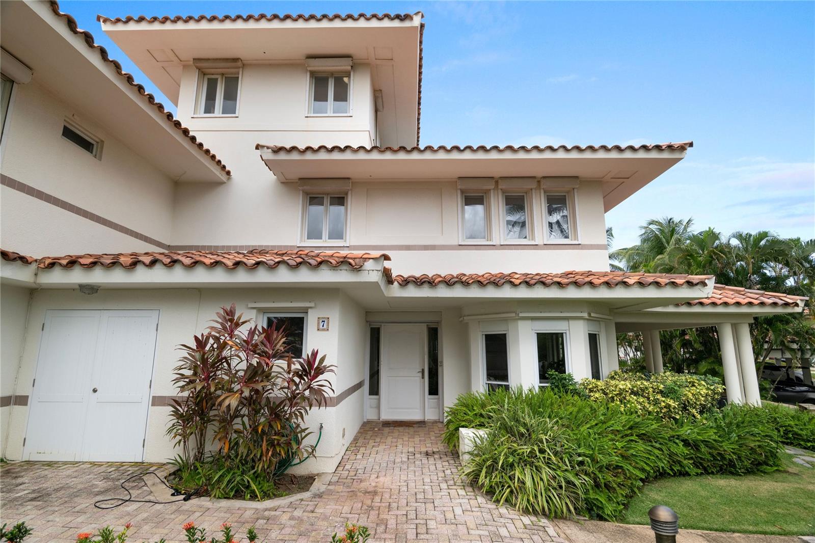 DORADO BEACH COTTAGES - Residential