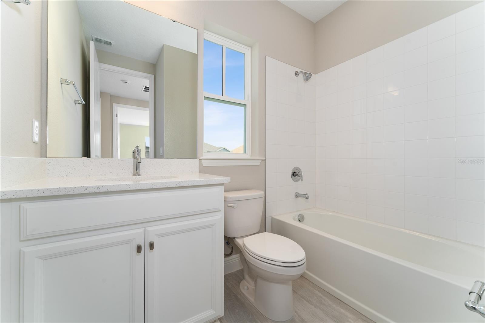 LAUREATE PARK PRCL N-3 PH 2 - Residential Lease