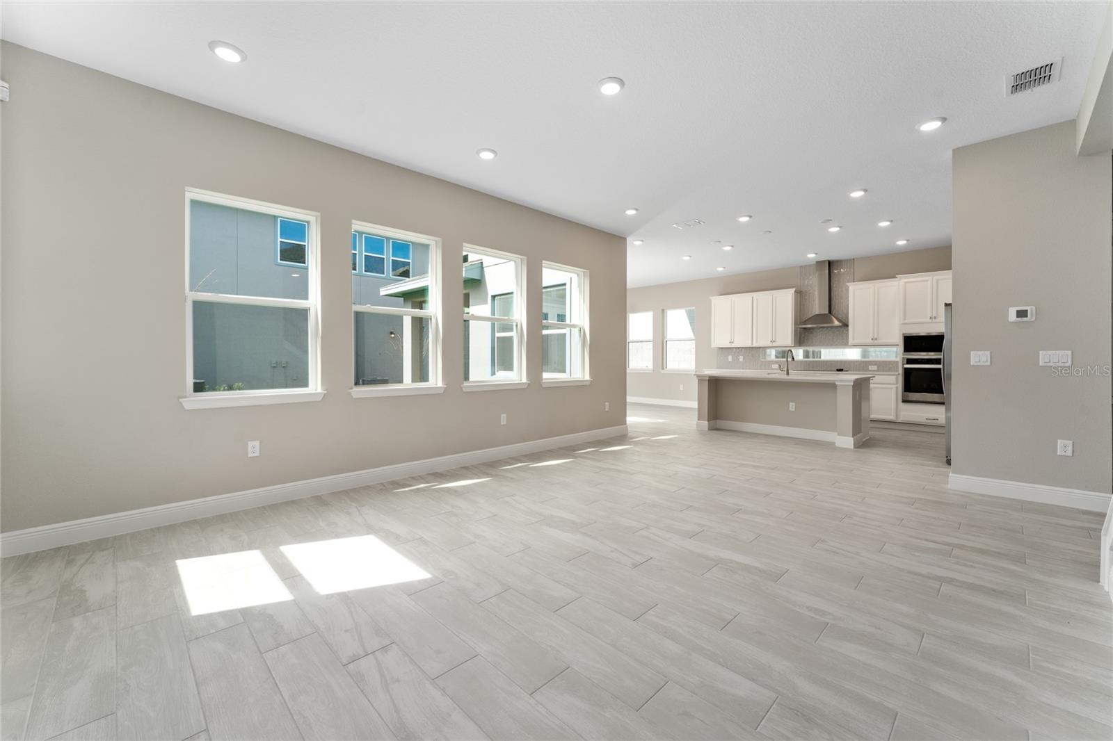 LAUREATE PARK PRCL N-3 PH 2 - Residential Lease