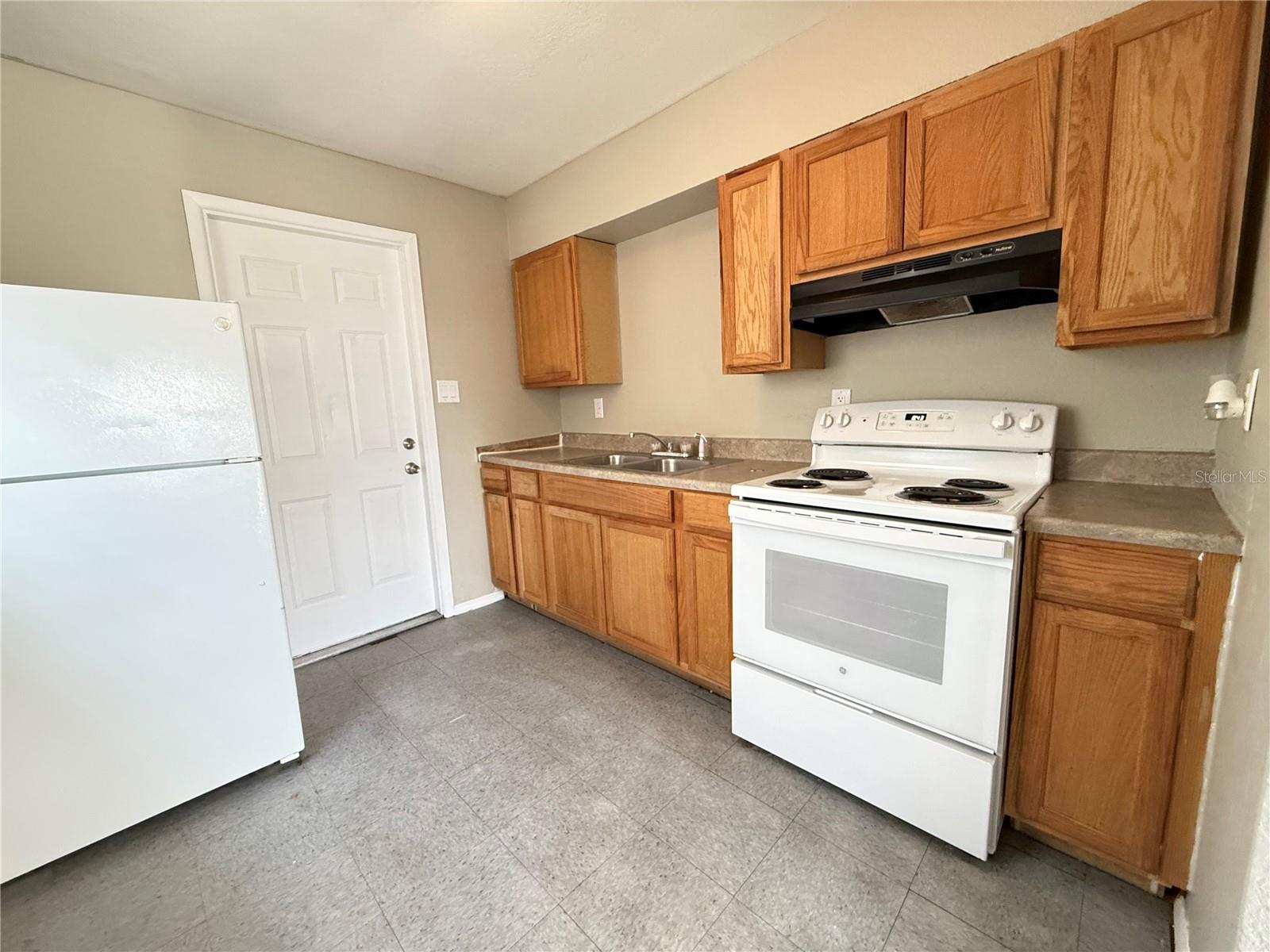 MITCHELLS C L ADD - Residential Lease