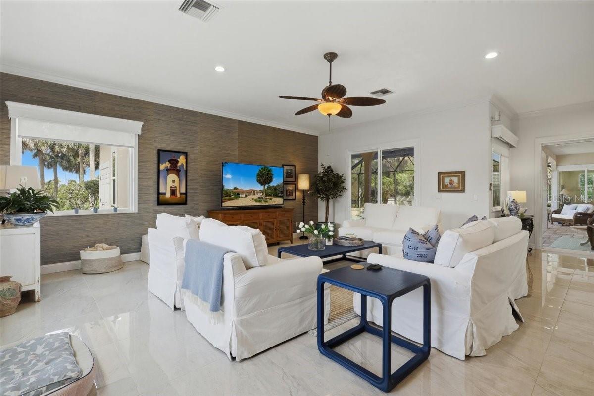 ISLAND ESTATES SUB - Residential