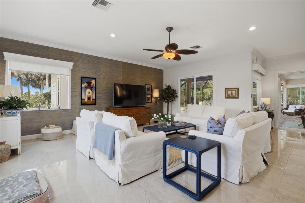 ISLAND ESTATES SUB - Residential