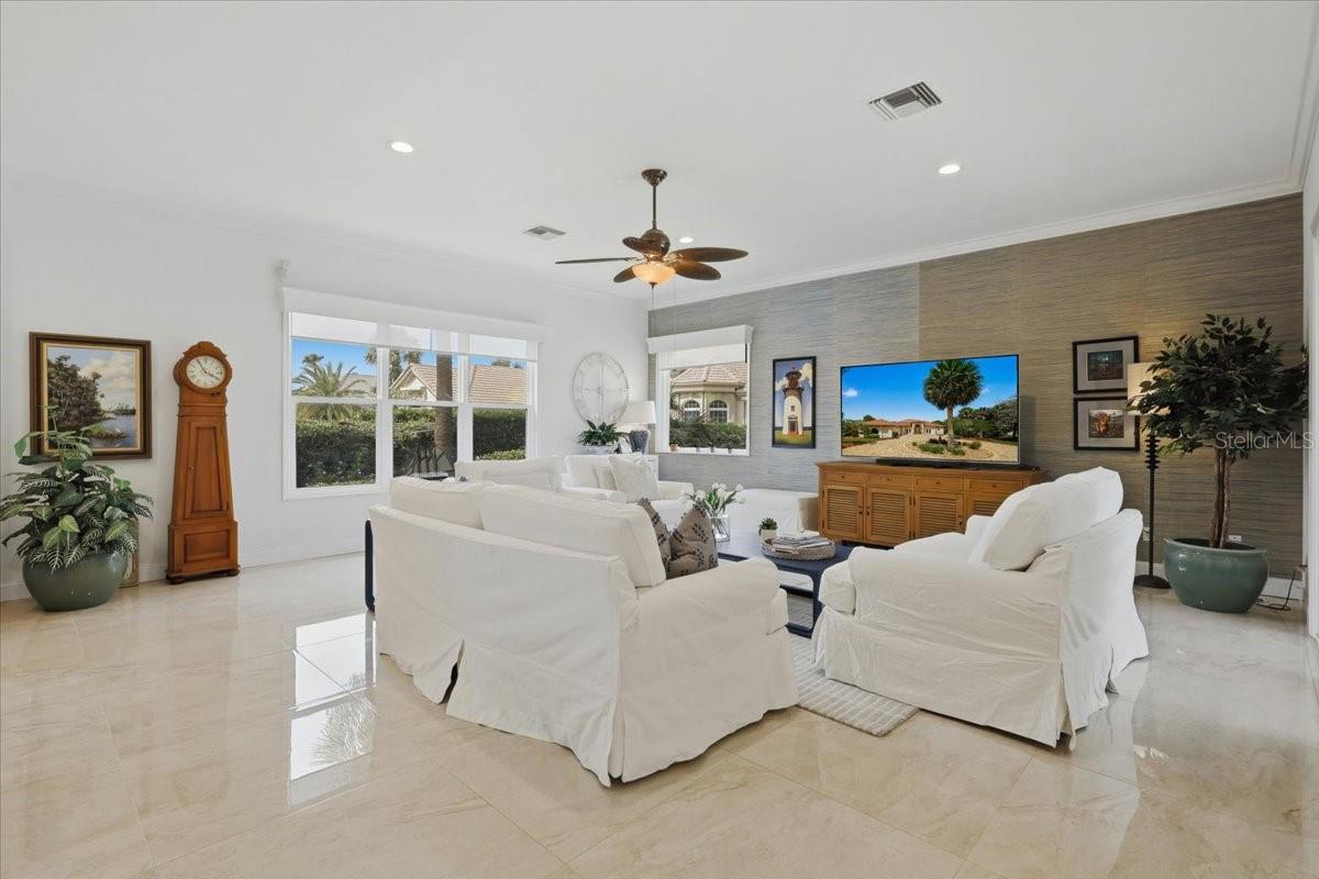 ISLAND ESTATES SUB - Residential