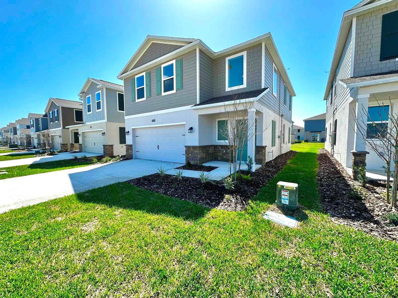 CROSSWINDS 40'S - Residential Lease