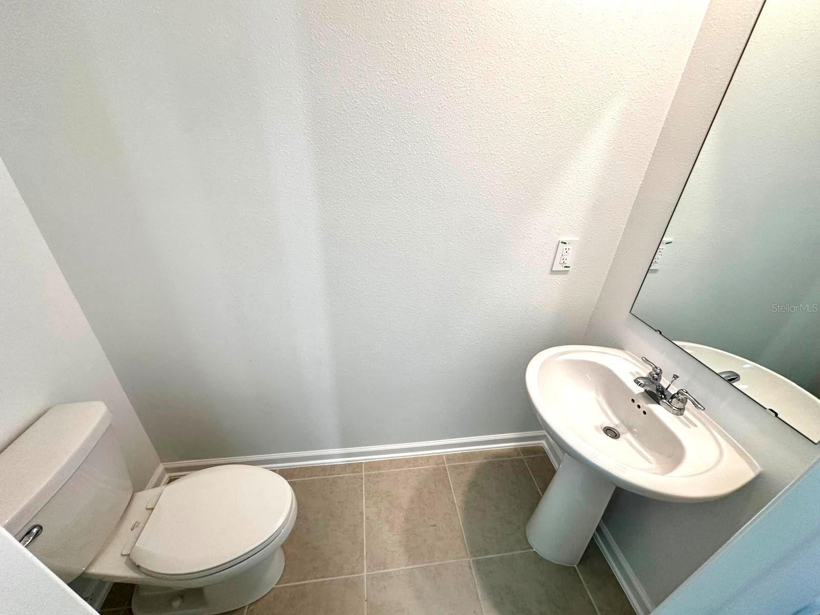 CROSSWINDS 40'S - Residential Lease