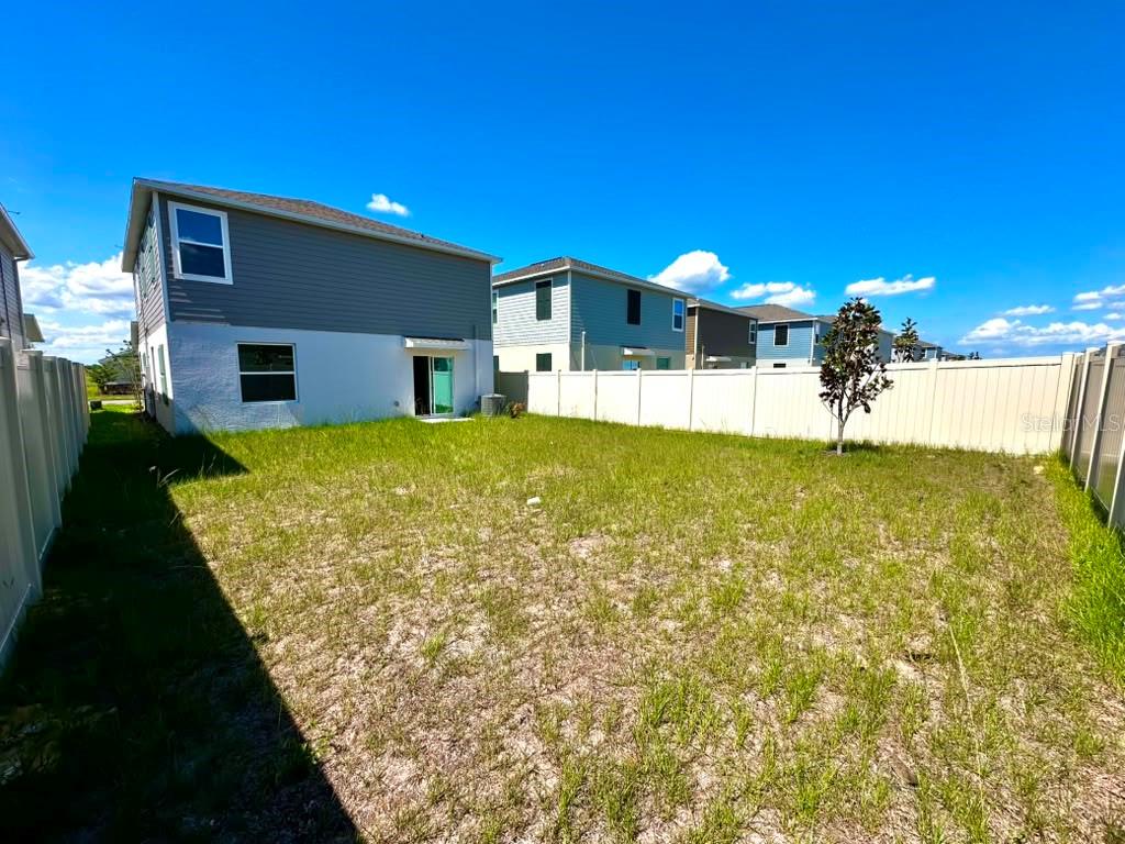 CROSSWINDS 40'S - Residential Lease