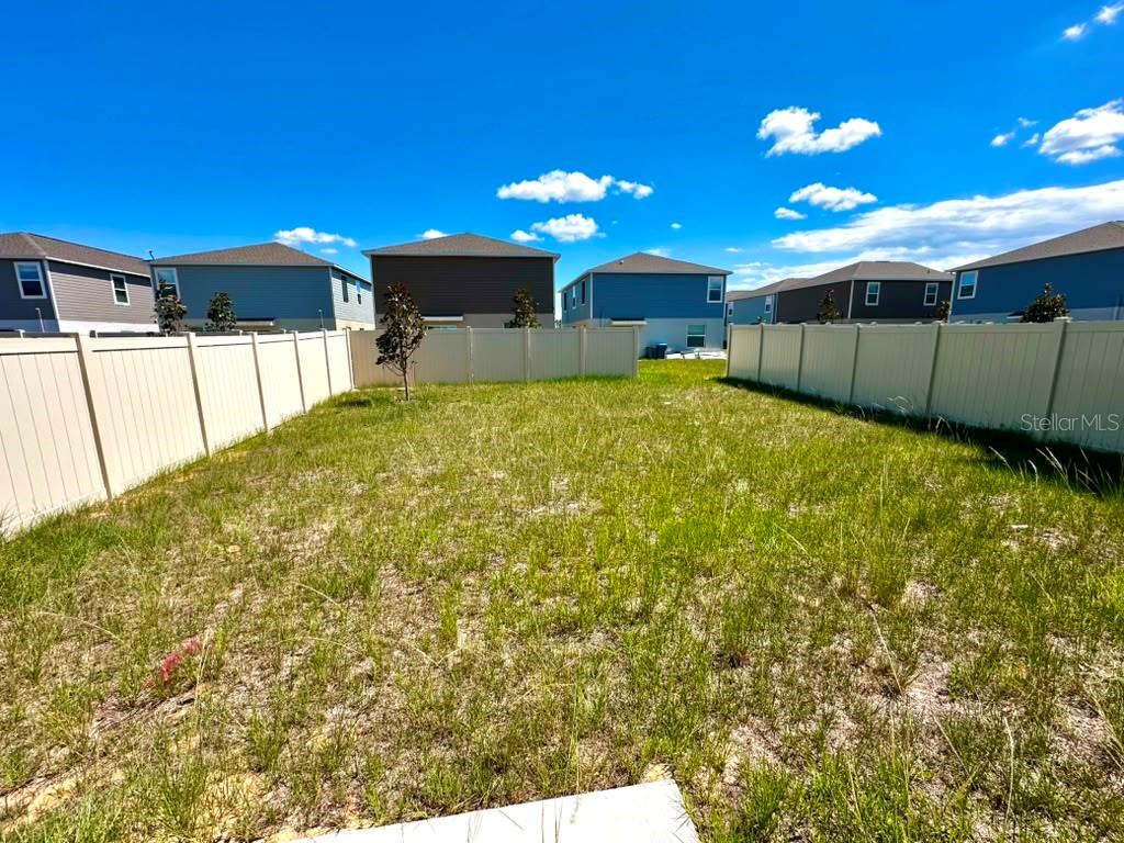 CROSSWINDS 40'S - Residential Lease