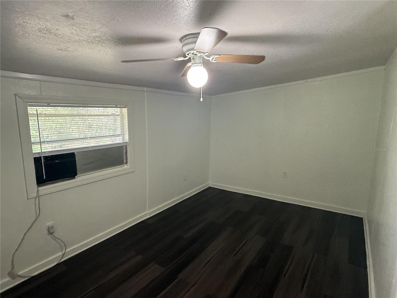 JOSLIN GROVE PARK - Residential Lease