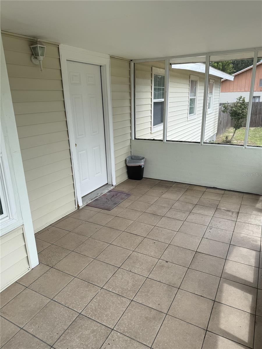 JOSLIN GROVE PARK - Residential Lease