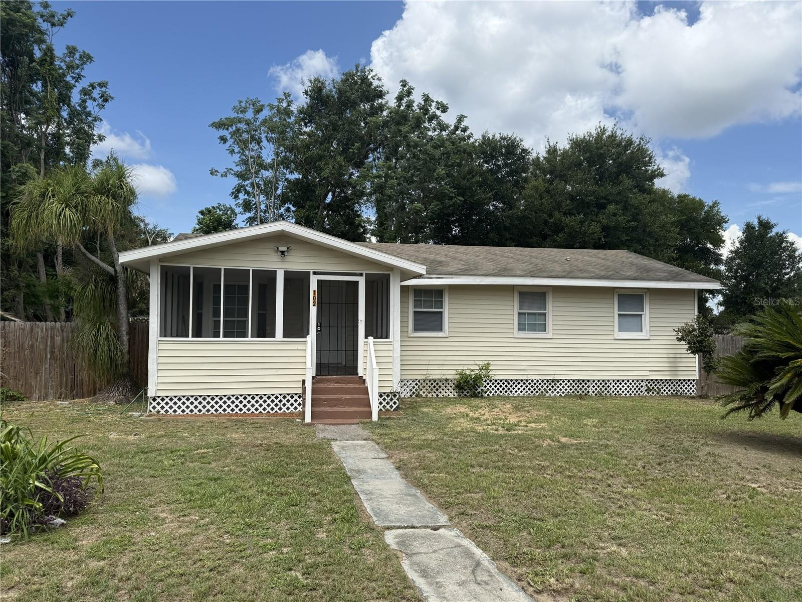 JOSLIN GROVE PARK - Residential Lease