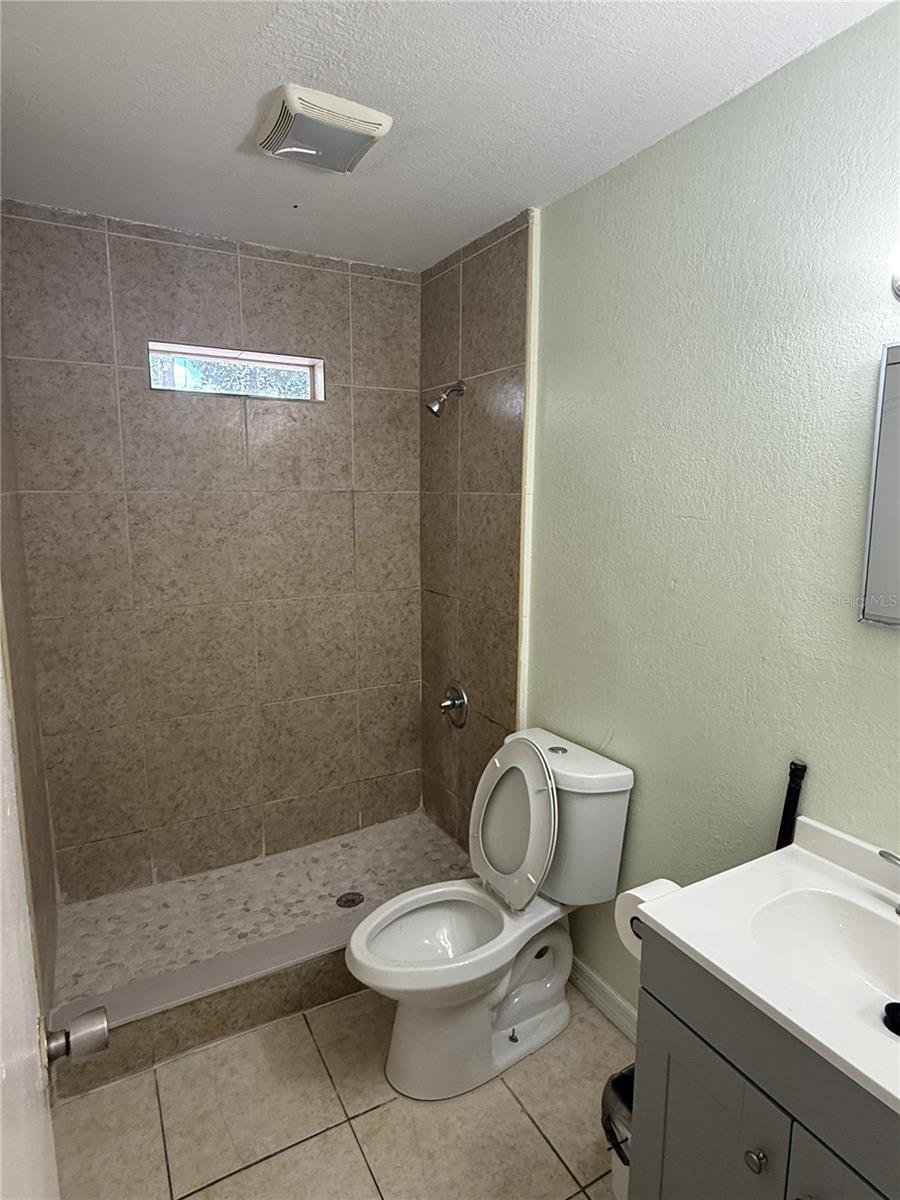 JOSLIN GROVE PARK - Residential Lease