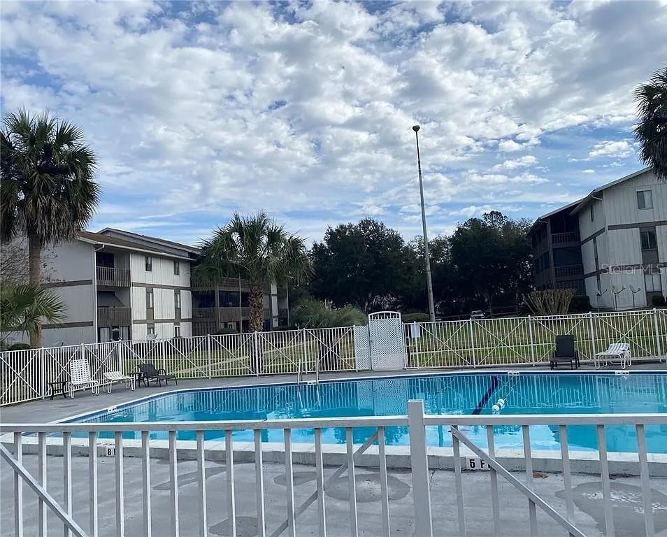OAKS - Residential Lease