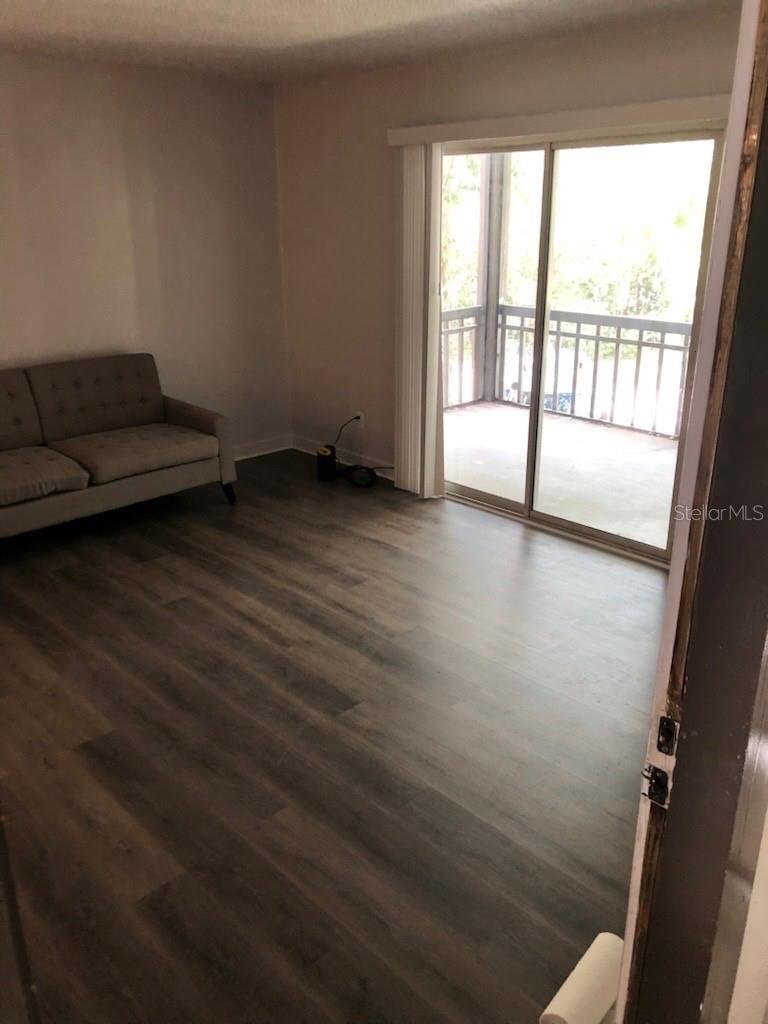 OAKS - Residential Lease