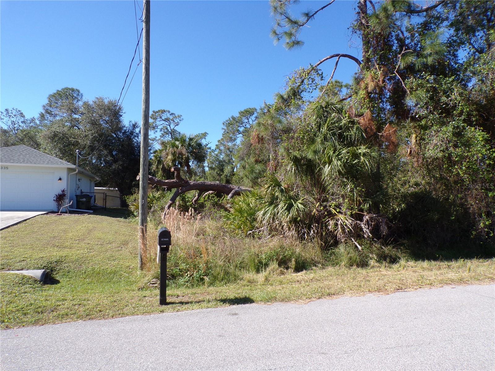 PORT CHARLOTTE SUB 08 - Land
