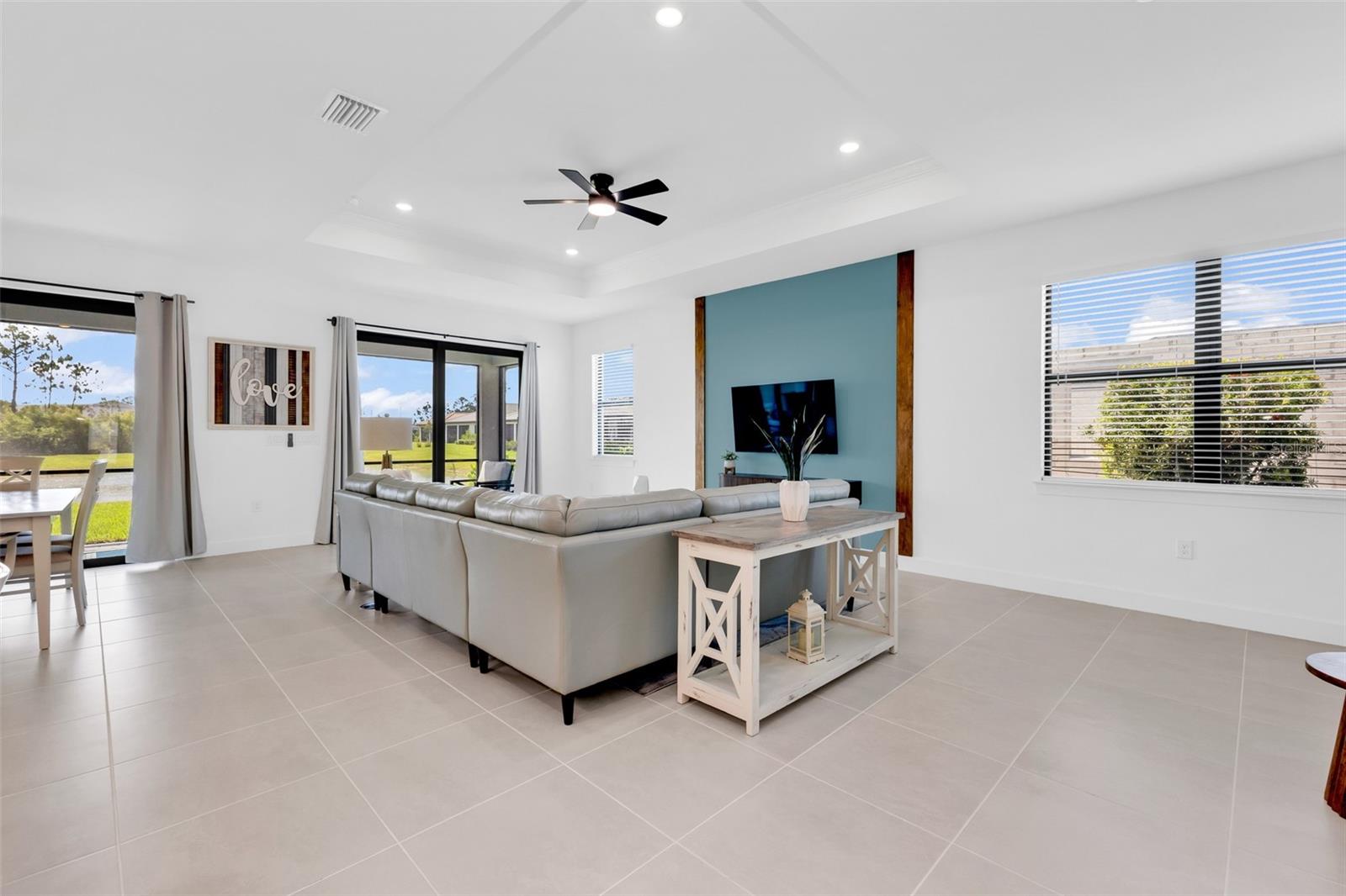 ARBOR OAKS/THE WOODLANDS - Residential