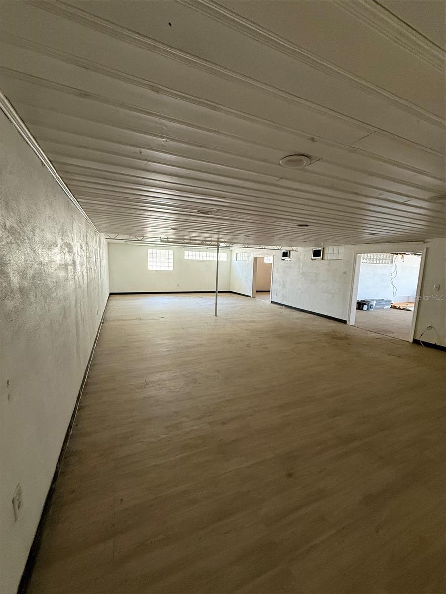 AUBURNDALE HEIGHTS - Commercial Sale