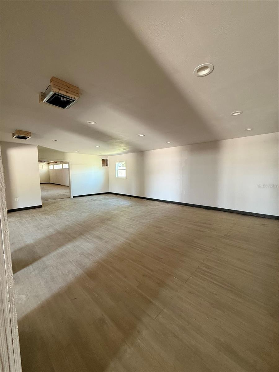 AUBURNDALE HEIGHTS - Commercial Sale