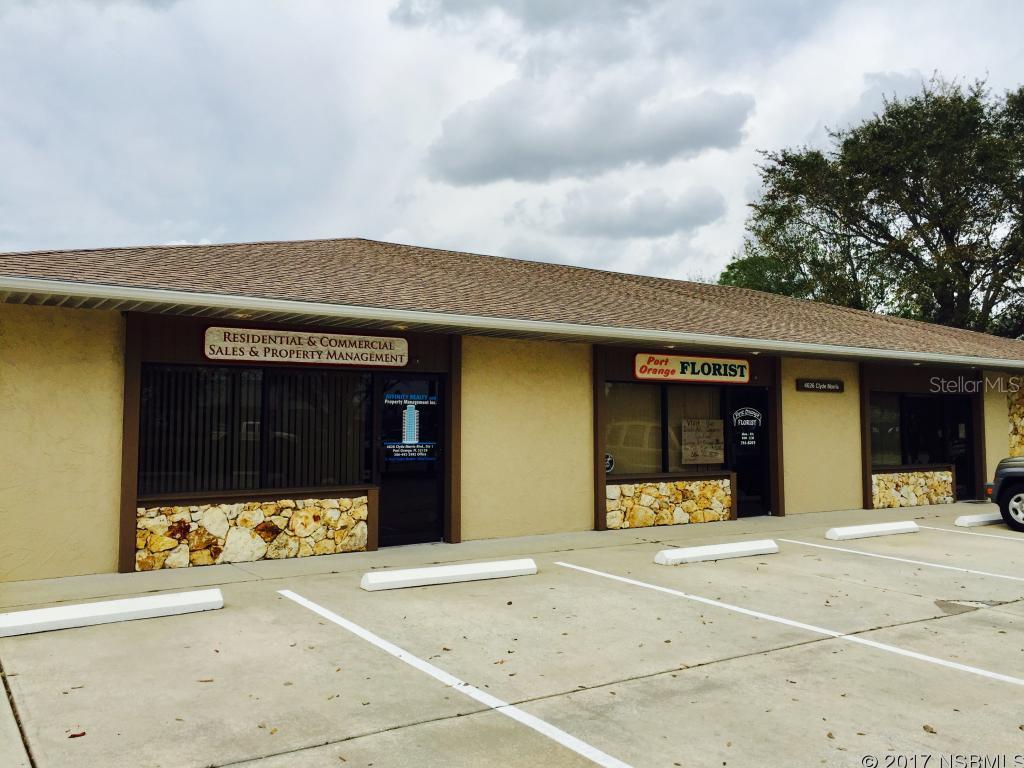 2 office spaces available for lease (1332 sq ft and 896 sq ft) 16.50 PLUS $3.00 CAM plus sales Tax.   1st/Last/security deposit needed.  CAM includes lawn, water, and parking lot maintenance.Great retail or office spaces.896 Unit has handicap access. ;Water: City