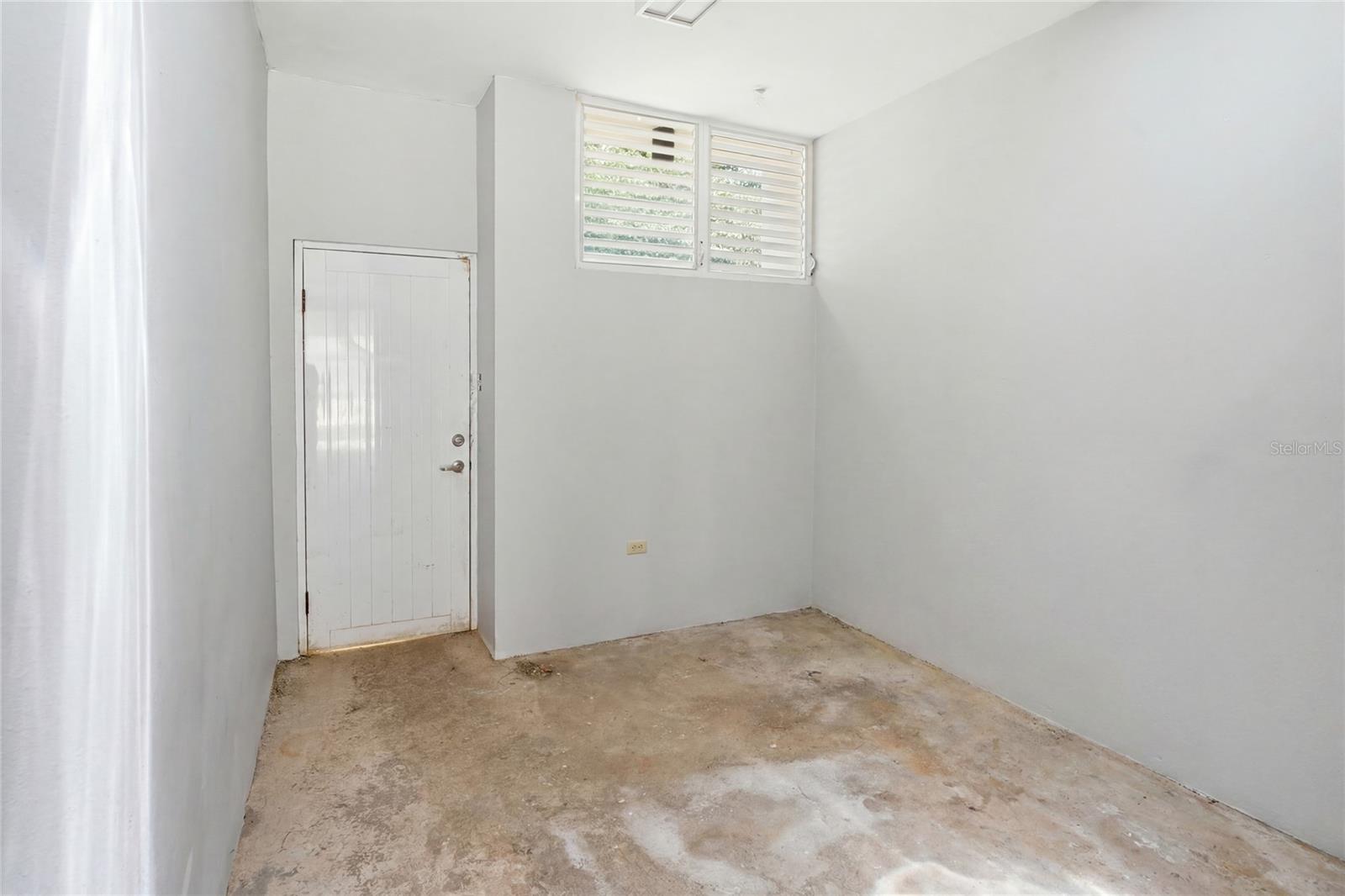 PASEO DEL MAR - Residential Lease
