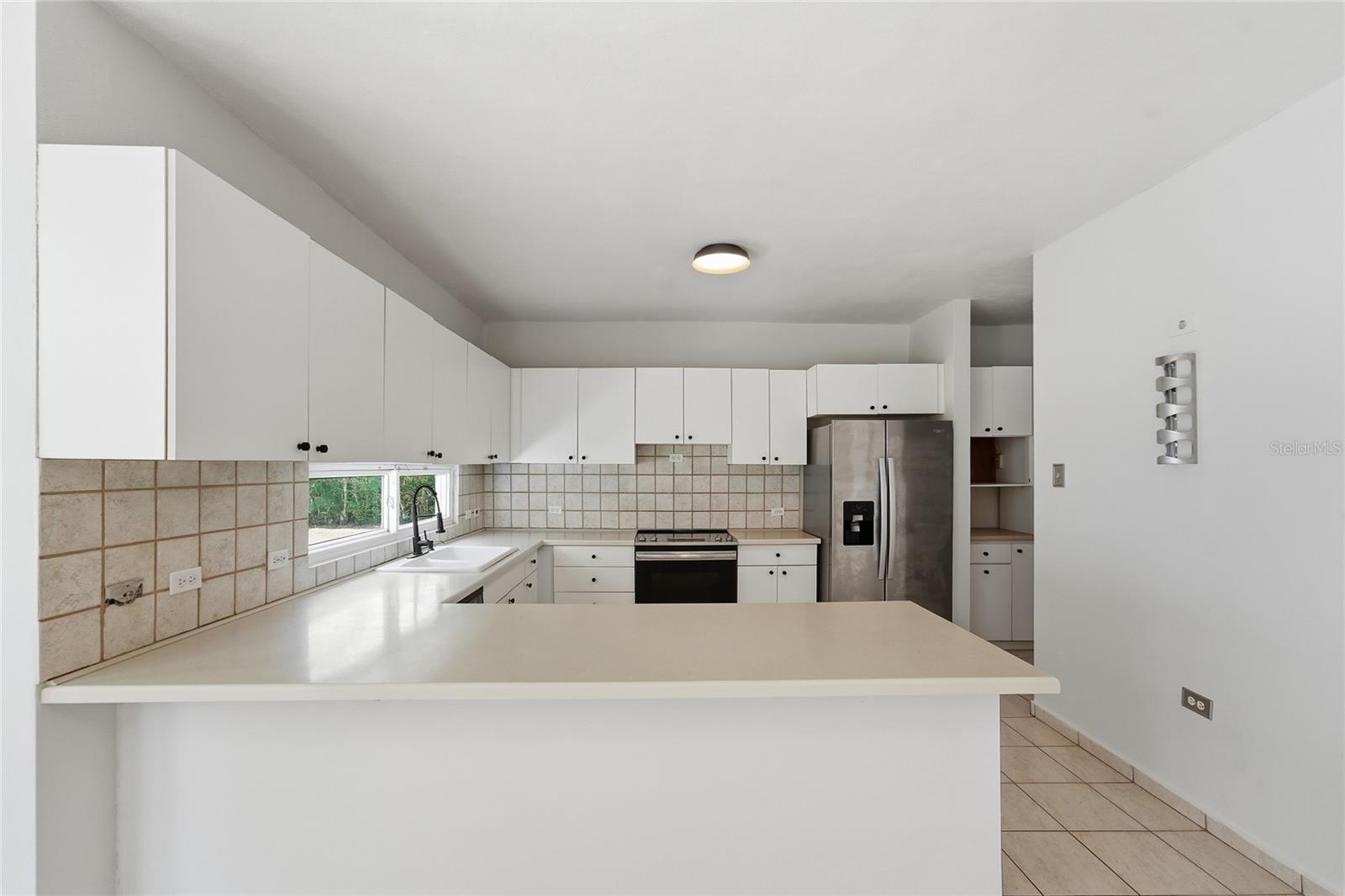 PASEO DEL MAR - Residential Lease