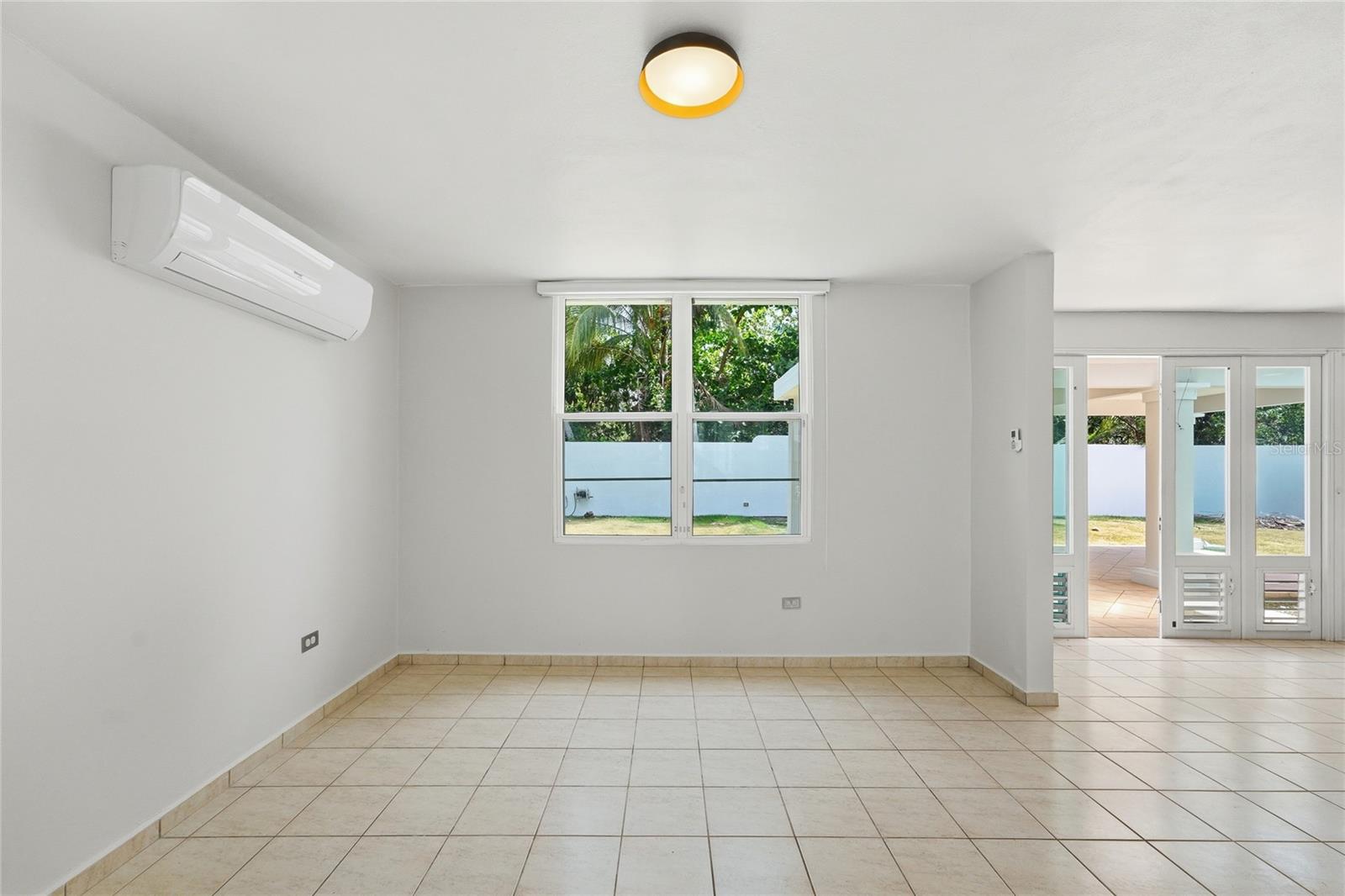 PASEO DEL MAR - Residential Lease