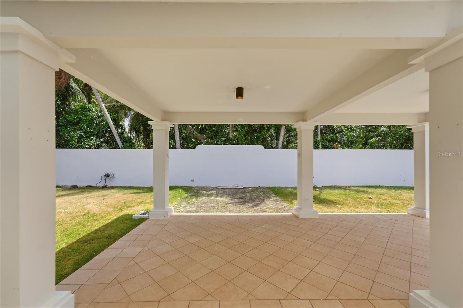 PASEO DEL MAR - Residential Lease