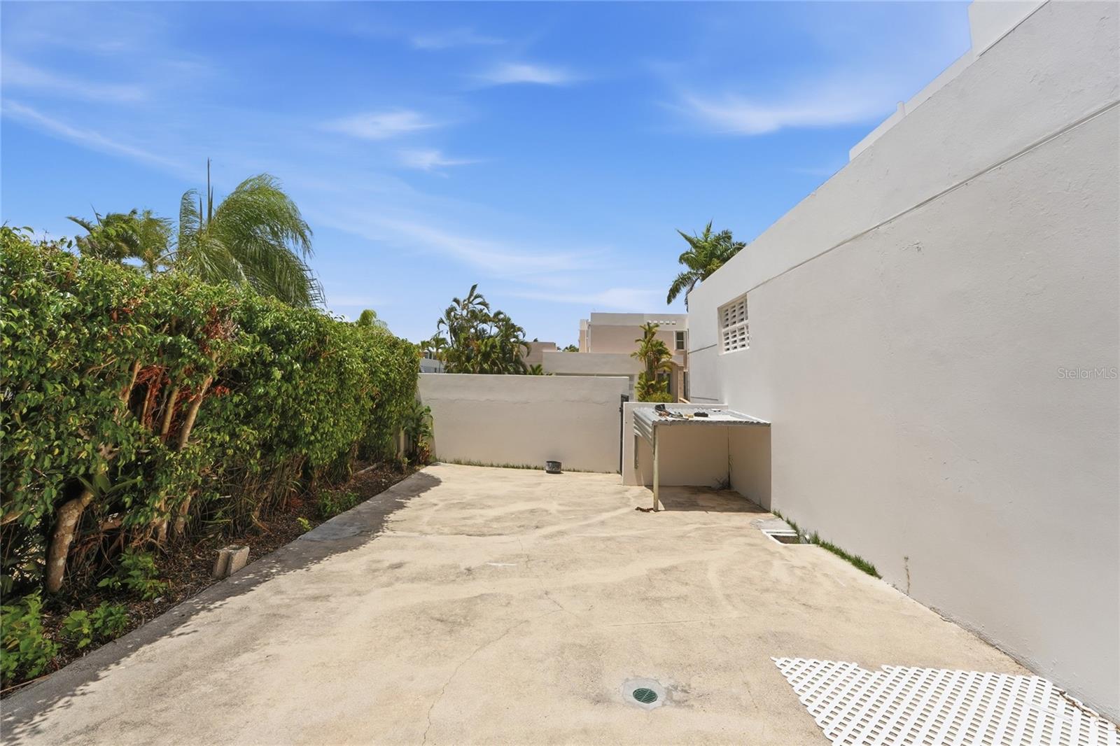 PASEO DEL MAR - Residential Lease