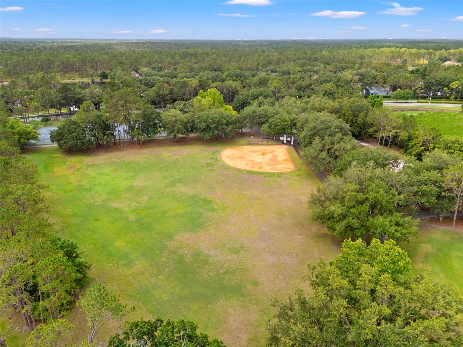 HUNTERS GREEN - Residential