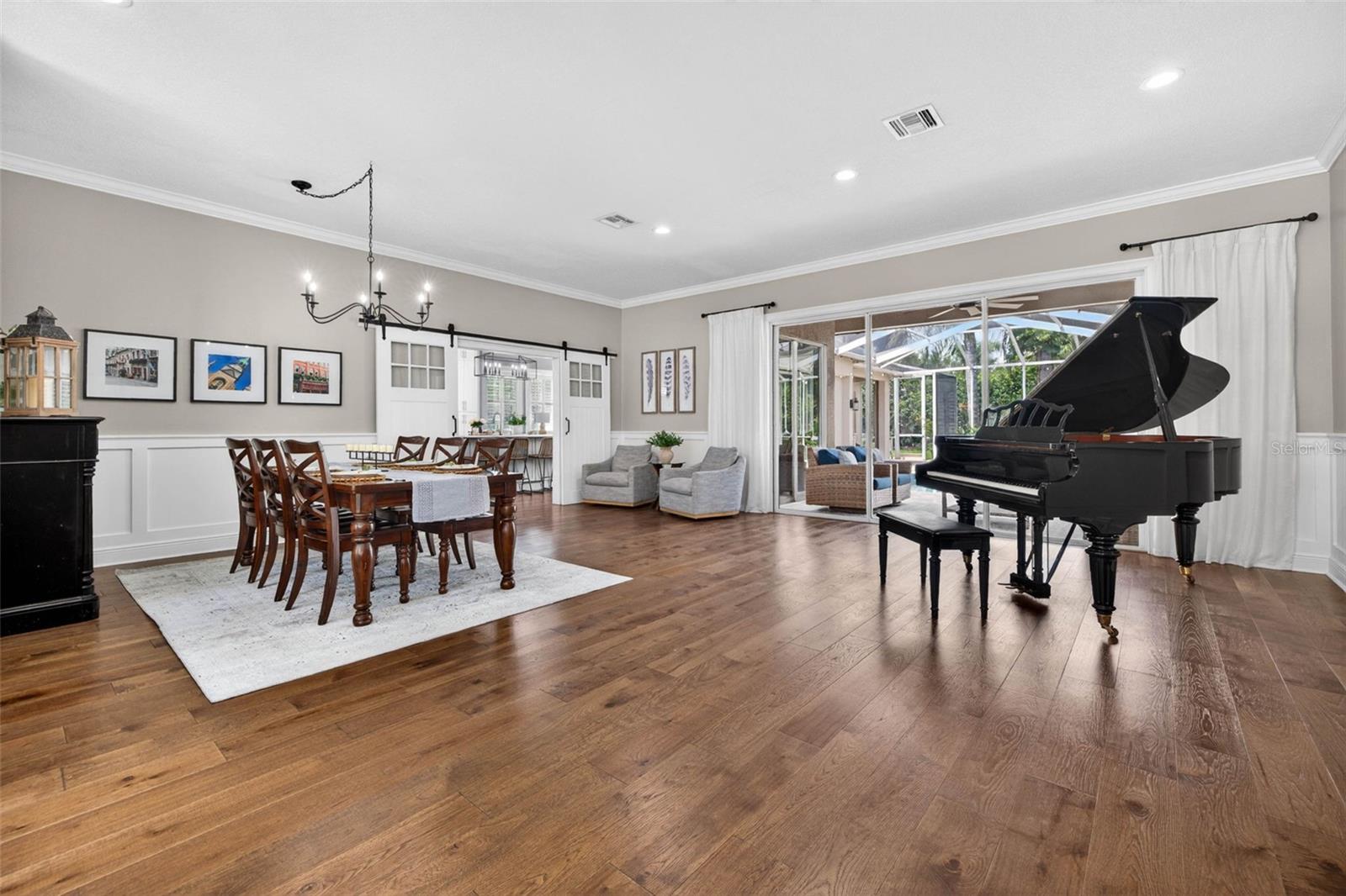 HUNTERS GREEN - Residential