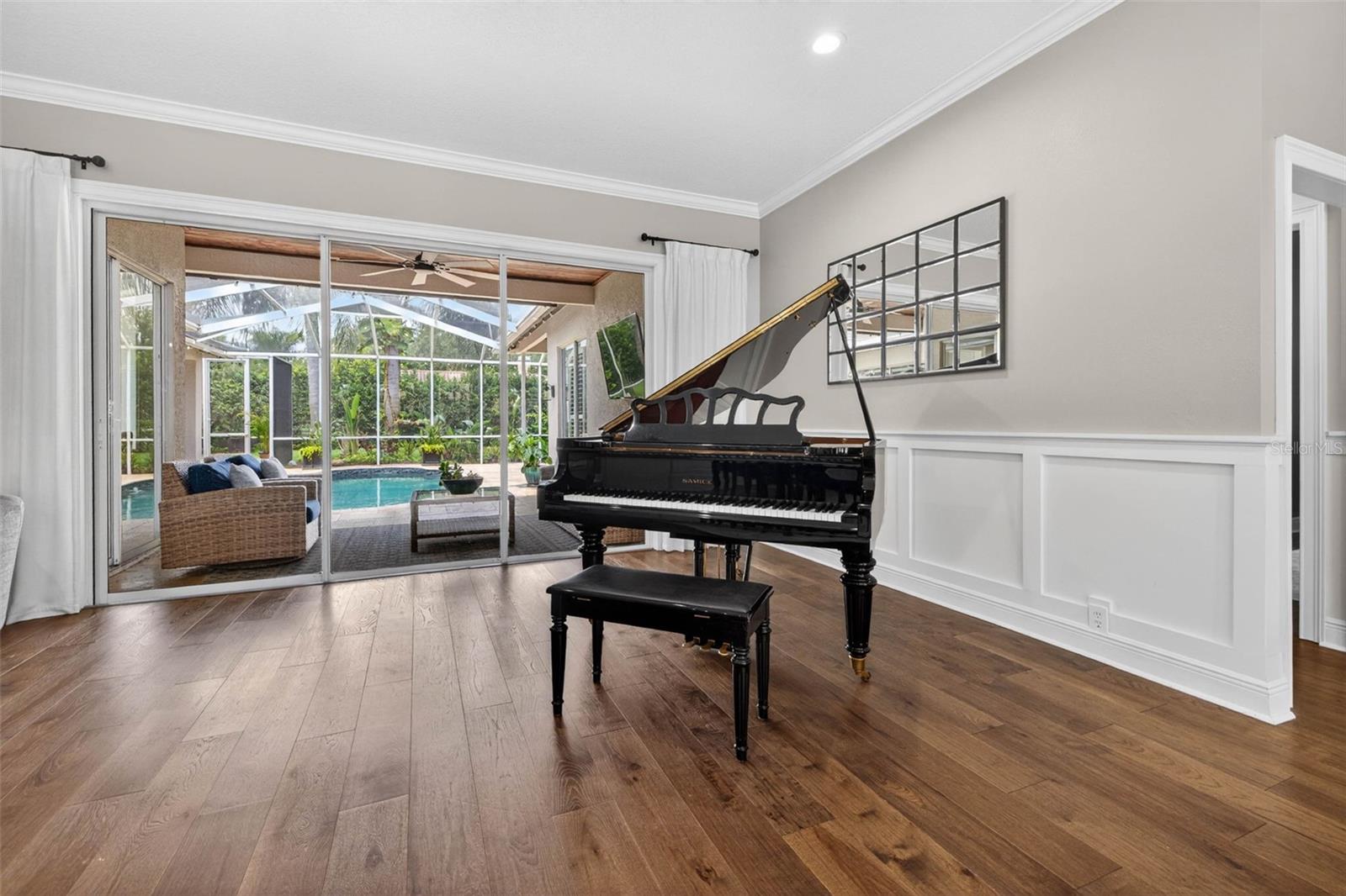 HUNTERS GREEN - Residential