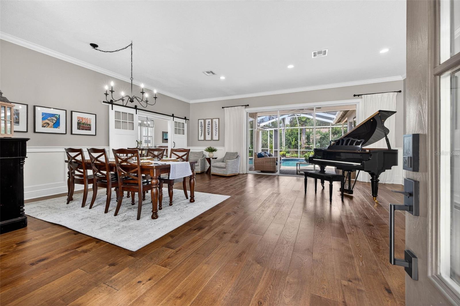 HUNTERS GREEN - Residential