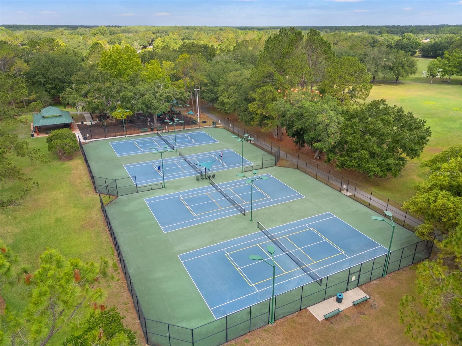 HUNTERS GREEN - Residential