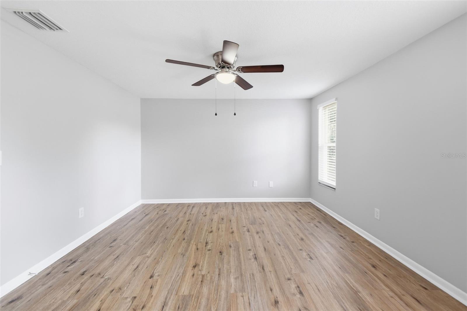 BRANDON LAKES - Residential