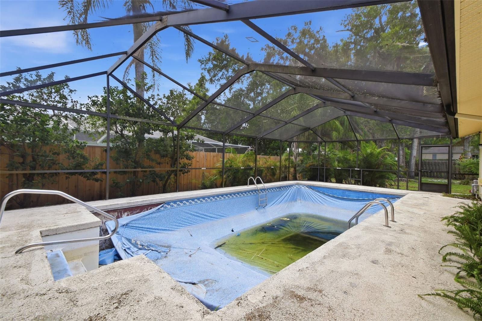 BRANDON LAKES - Residential
