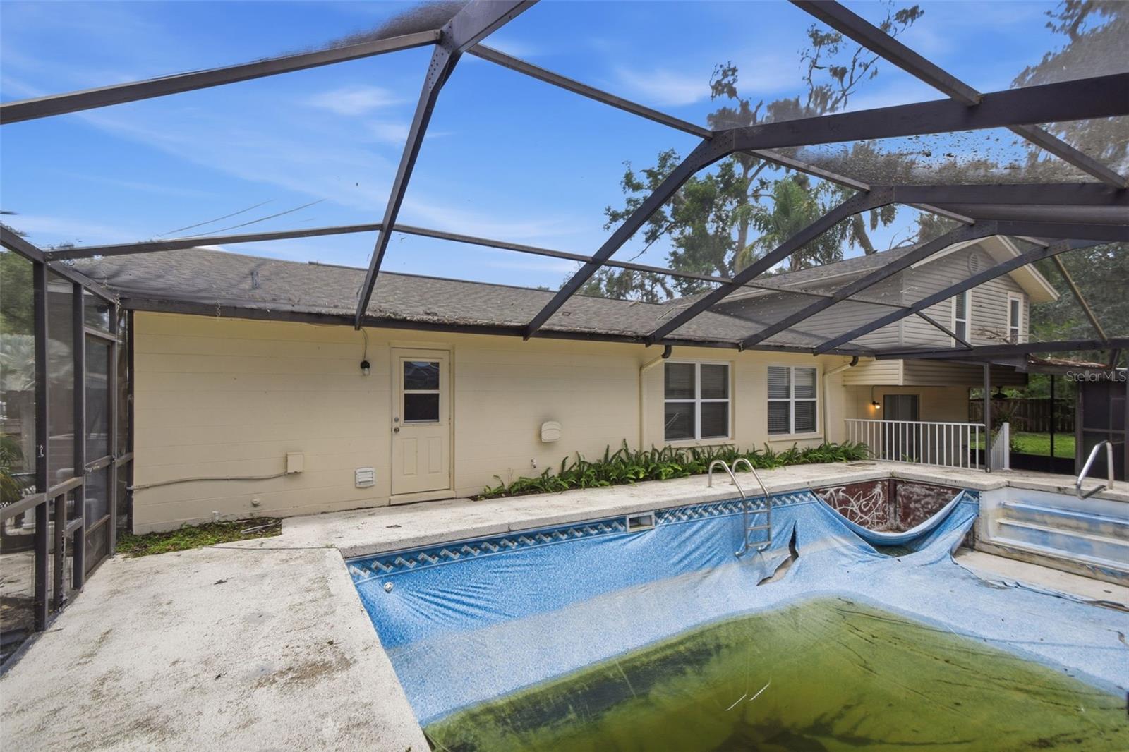BRANDON LAKES - Residential