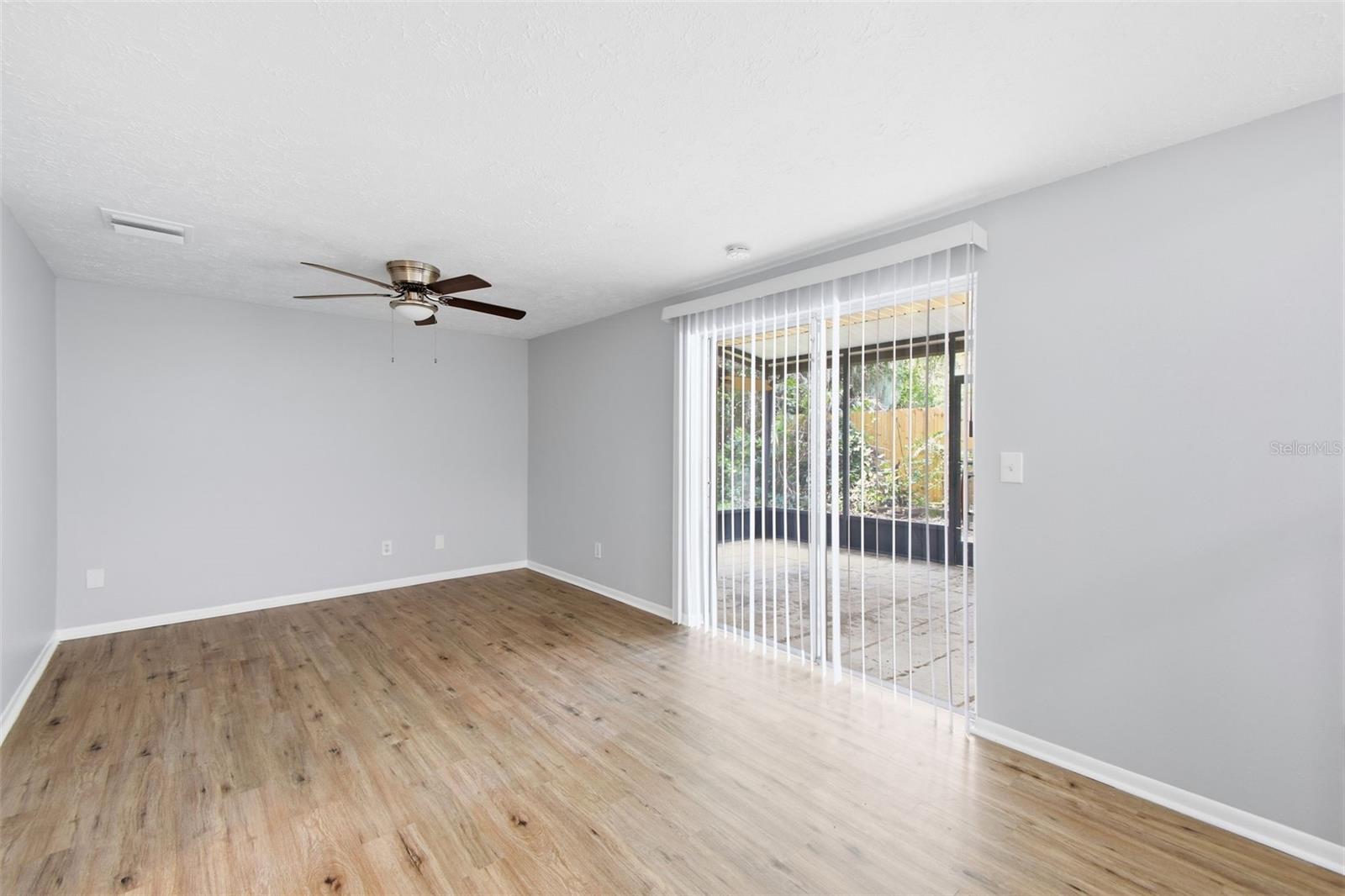 BRANDON LAKES - Residential
