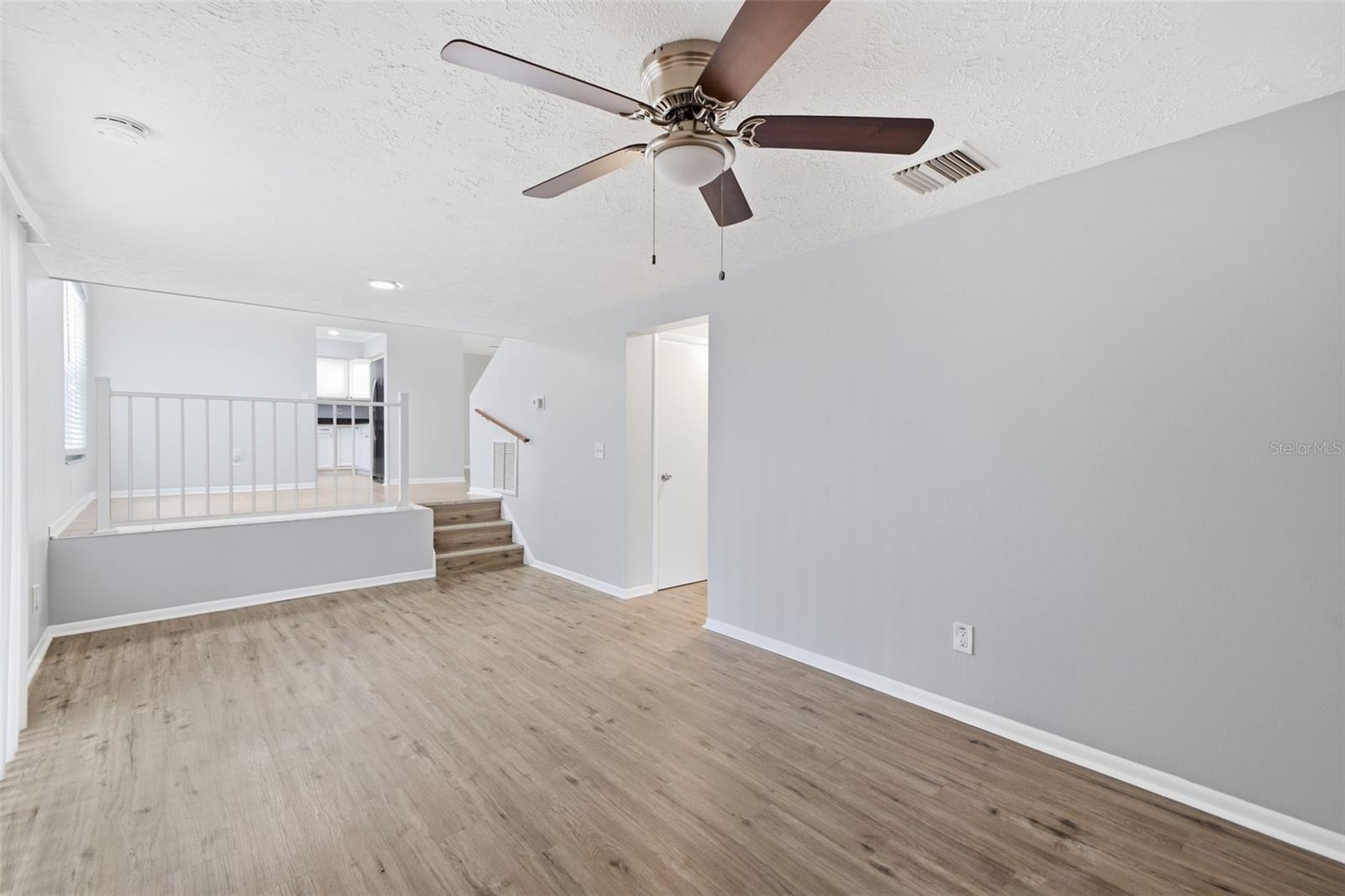 BRANDON LAKES - Residential